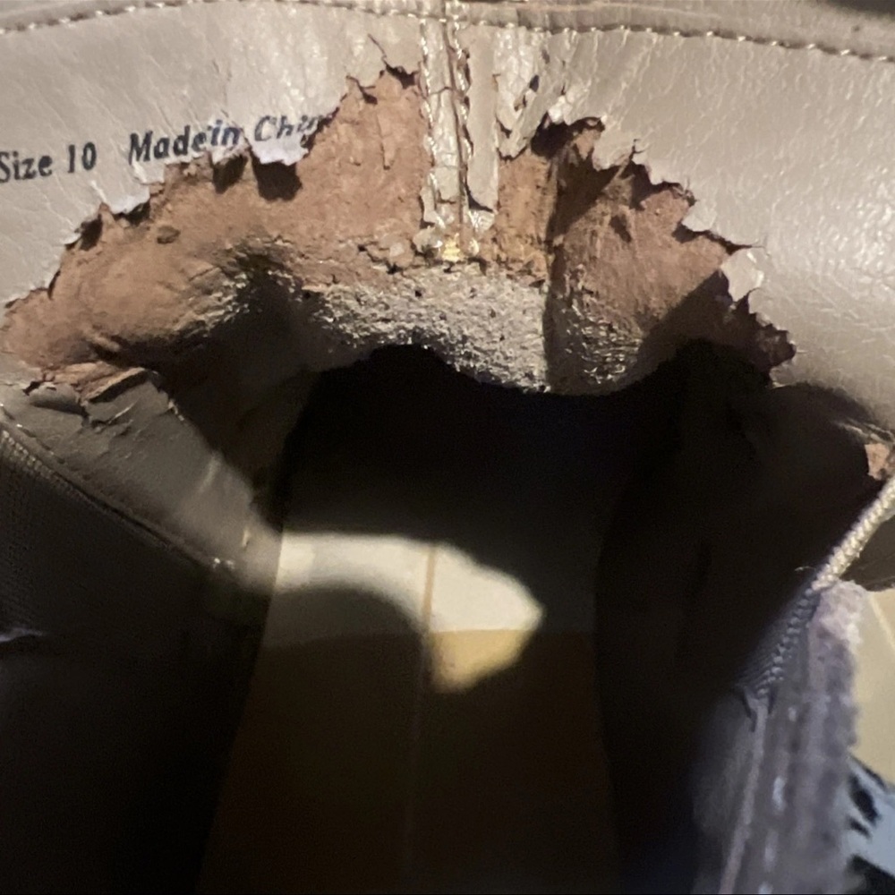 NWT Dolce Vita, Suede Ankle Boots, Women’s Size 10 Please See Photos For Damage - Picture 5 of 6